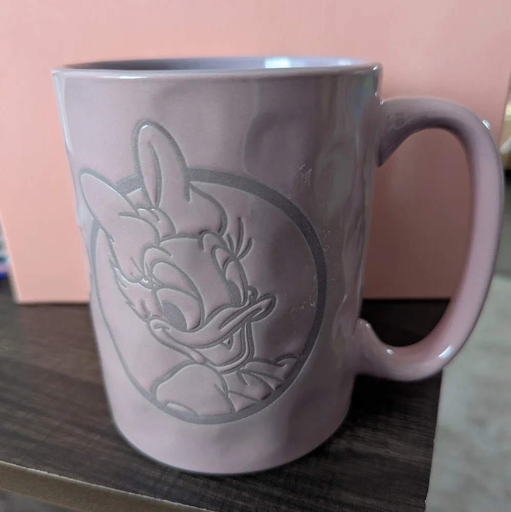 Daisy Duck Mug - Picture 1 of 4